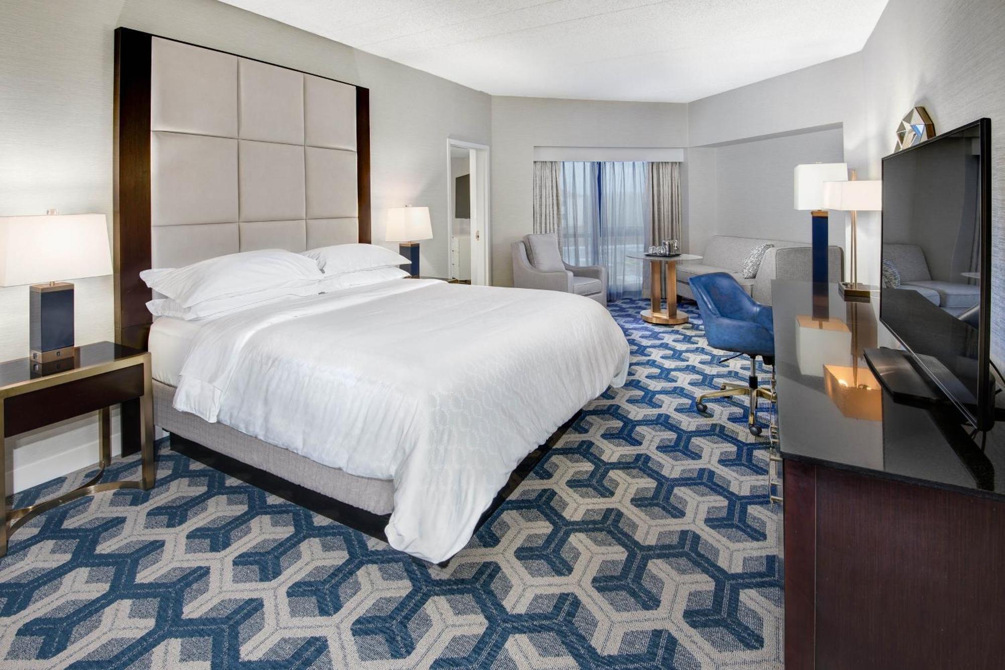 Sheraton Eatontown Hotel Dış mekan fotoğraf