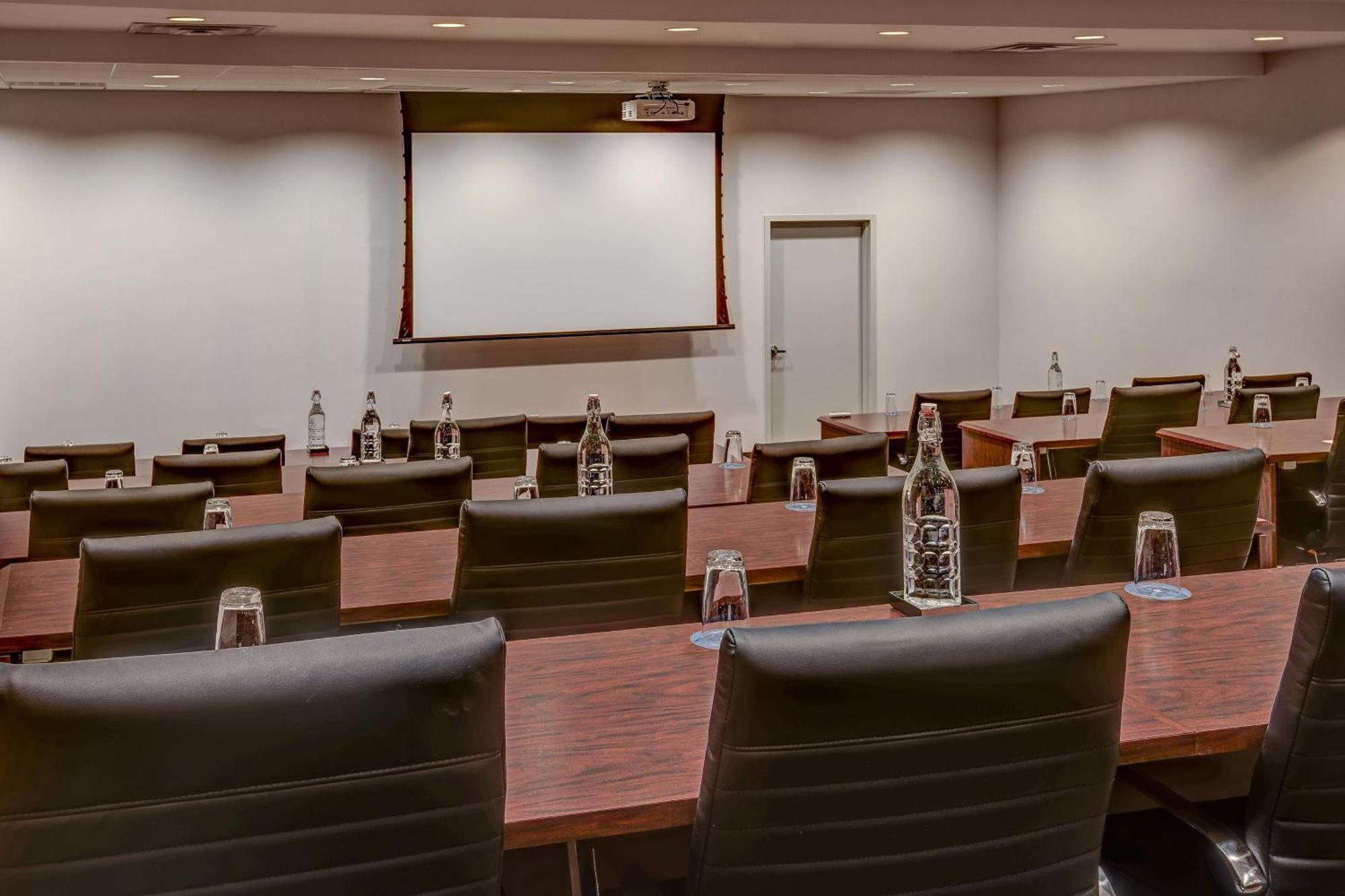 Sheraton Eatontown Hotel Dış mekan fotoğraf
