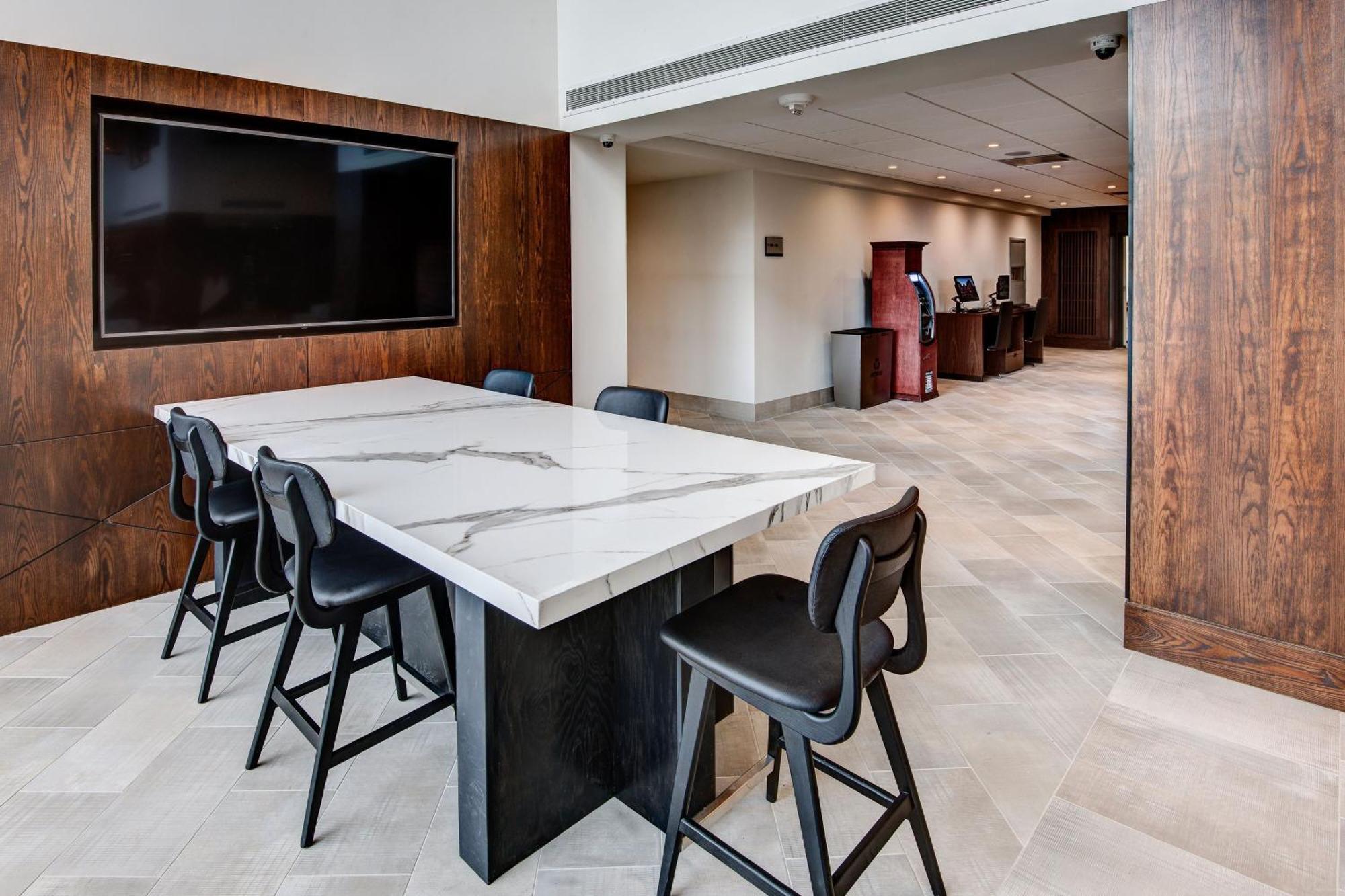 Sheraton Eatontown Hotel Dış mekan fotoğraf