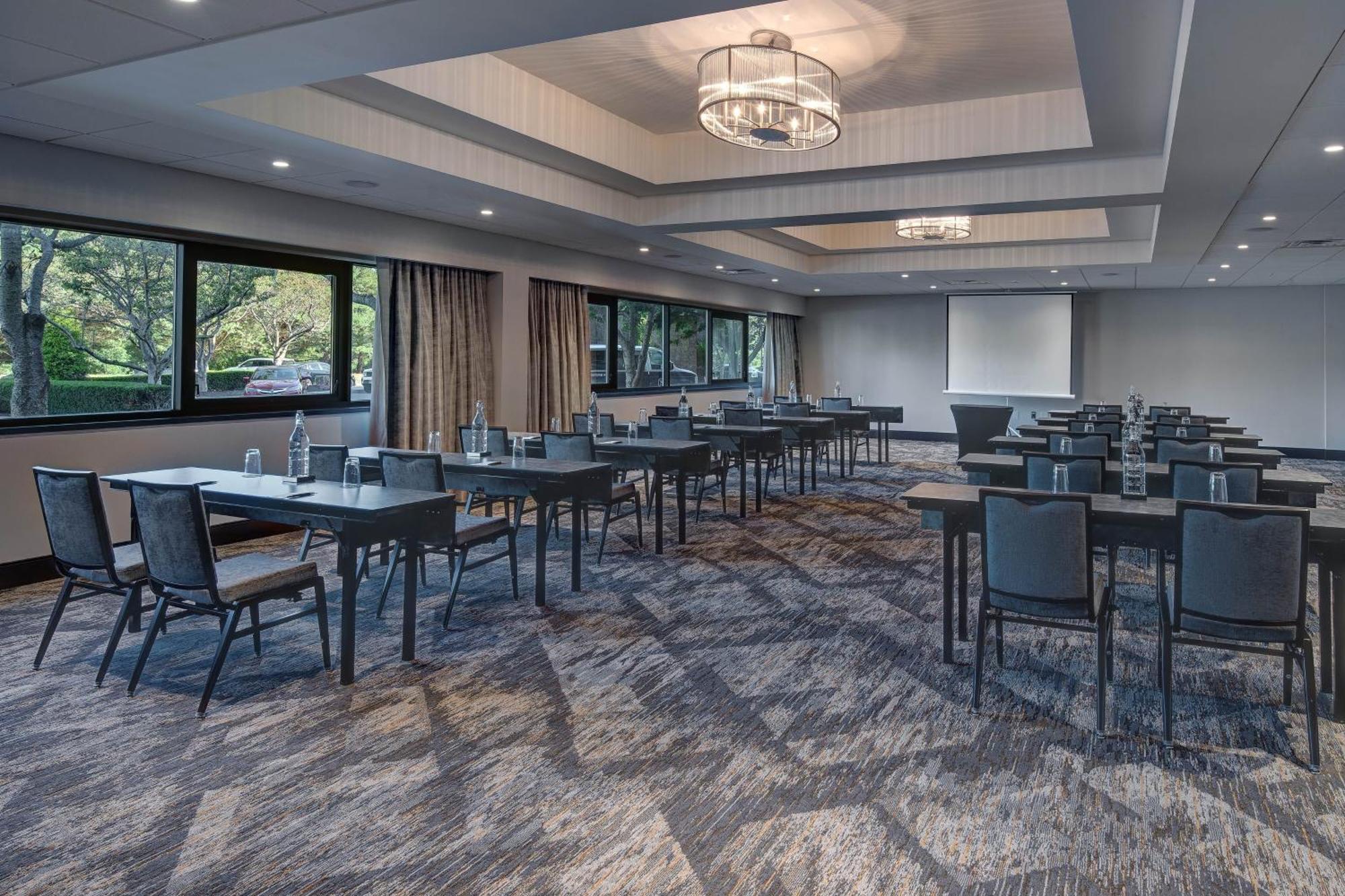 Sheraton Eatontown Hotel Dış mekan fotoğraf